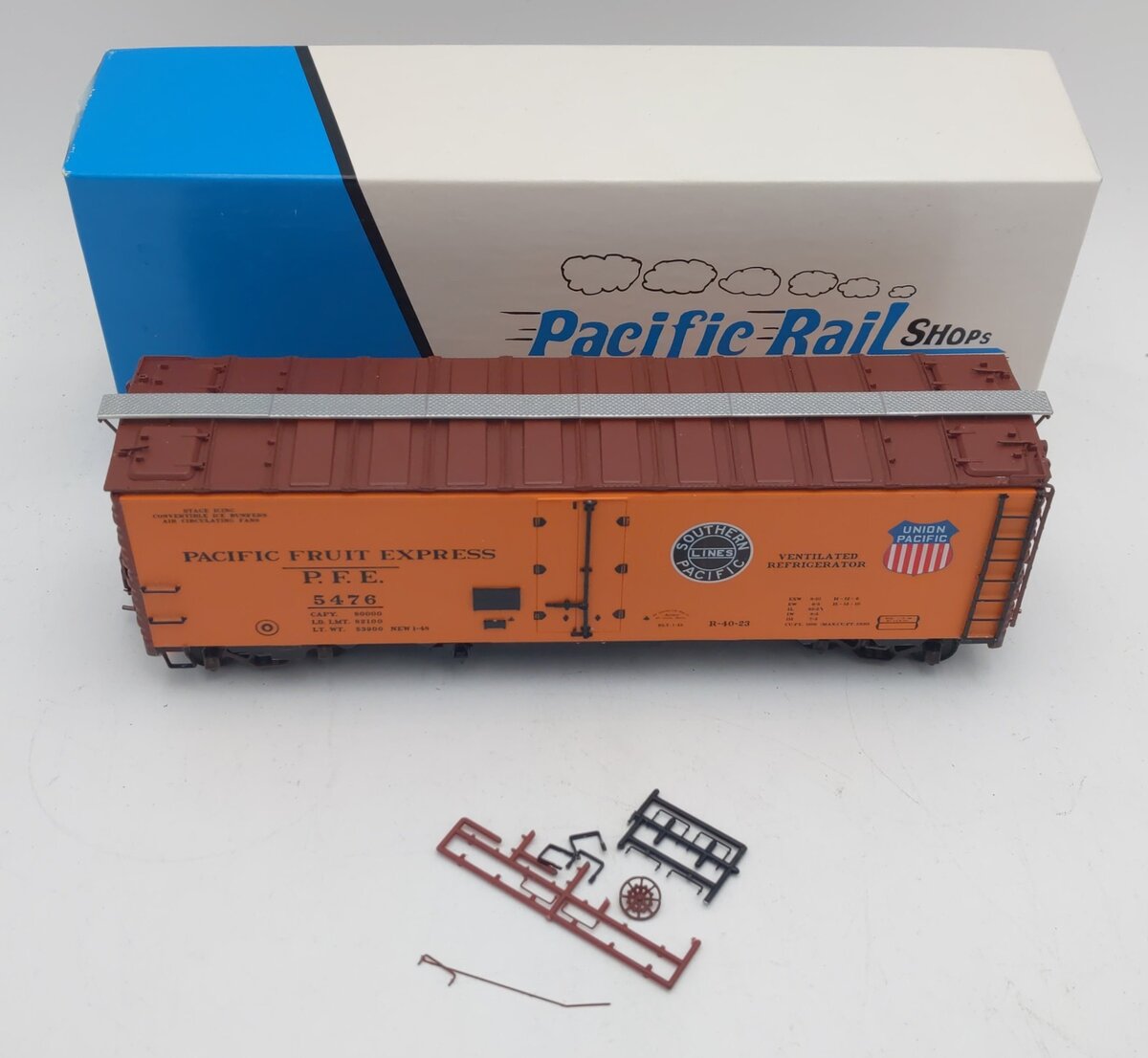 Pacific Rail 2330.5 S-Scale PFE R-40-23 Steel Ice Reefer Car Kit #5476 Assembled VG/Box