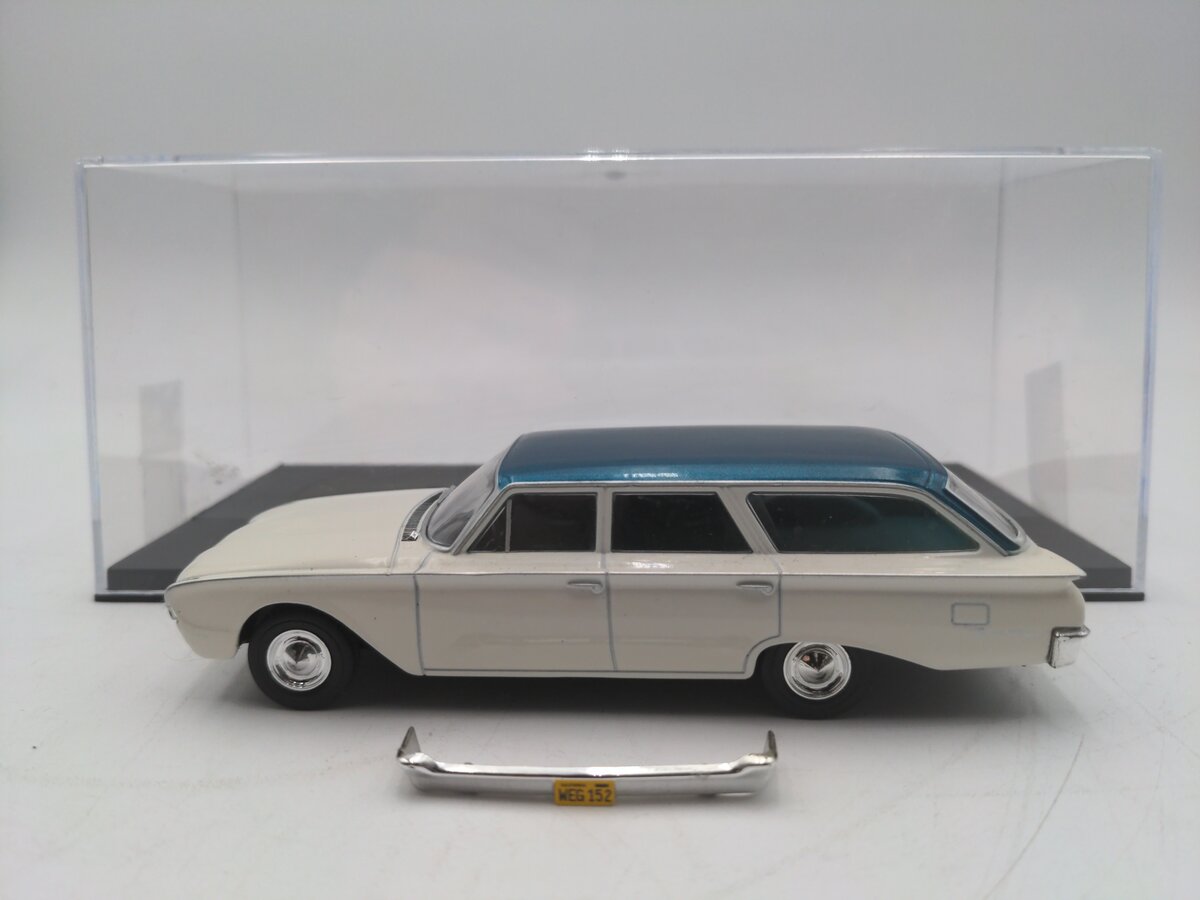 Whitebox 1/43 Ford Ranch Wagon 1960 White And Blue Wagon Car VG/Box