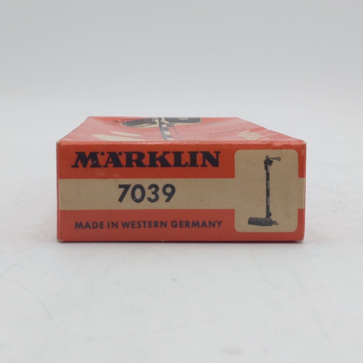 Marklin 7039 HO Scale Signal With Train Control VG/Box