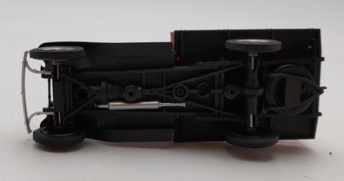 Whitebox 1:43 Scale 1928 Ford AA Platform Truck LN/Box