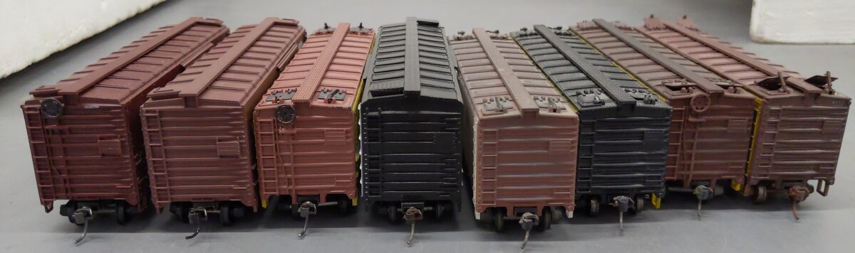 Assorted HO Scale Refrigerator & Box Cars [8] EX