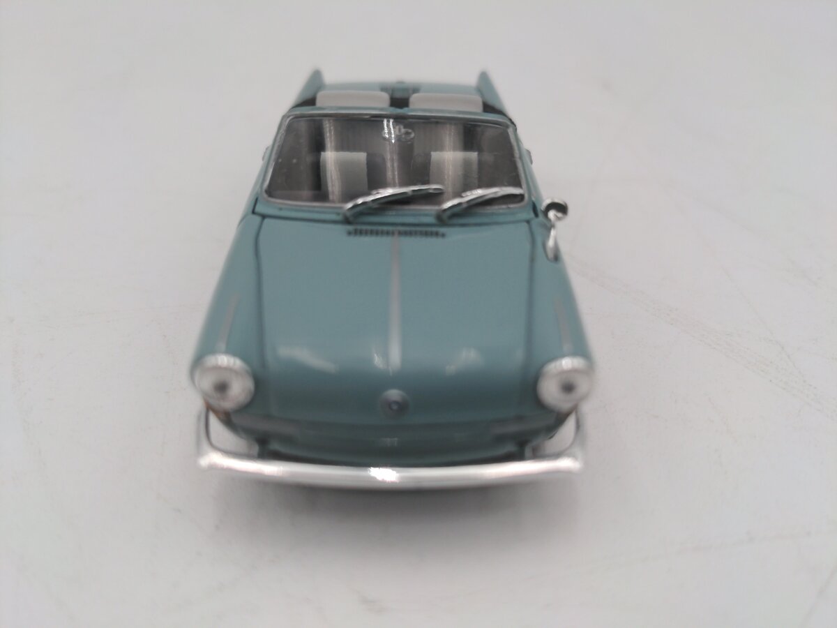 Minichamps 700 1/43 BMW 2000A White And Light Blue VG/Box