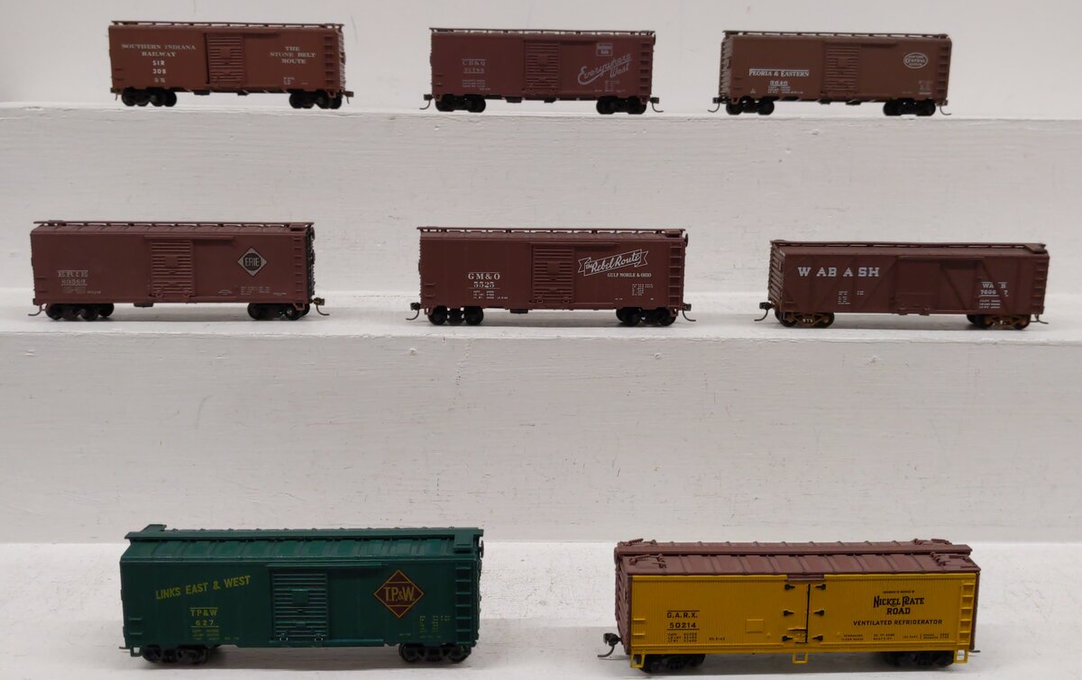 Assorted HO Scale Refrigarated & Box Cars [8] EX