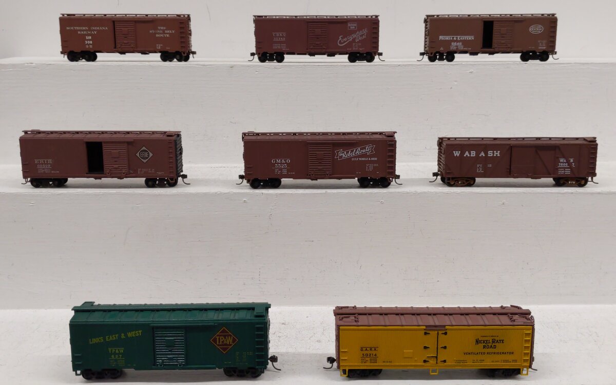 Assorted HO Scale Refrigarated & Box Cars [8] EX