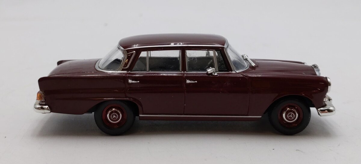 IXO Models 1:43 Scale  IXOCLC357N Mercedes 220 SE (W111), Red, 1959 LN/Box