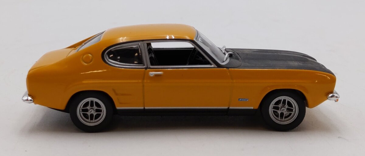 Minichamps 1:18 Scale 180 089070 Ford Capri 2600 RS 1970 Yellow/Black LN/Box