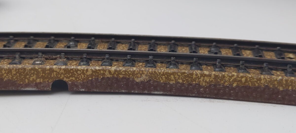 Marklin 5200 HO Scale Curved Track Sections (24)