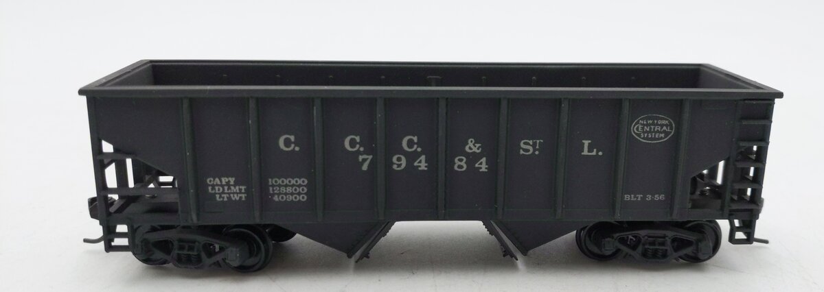 Bowser  HO Scale Cleveland Cincinnati Chicago & St. Louis 2 Bay Hopper EX