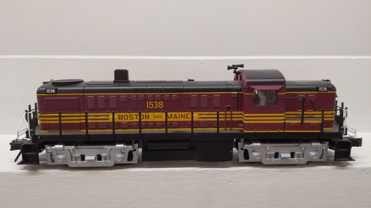 Lionel 6-21600 B&M RS-3 Diesel Locomotive w/TMCC #1538 EX/Box
