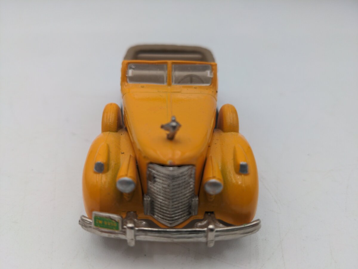 Rex Toys 1/43 Cadillac V16 1938-40 Yellow EX/Box