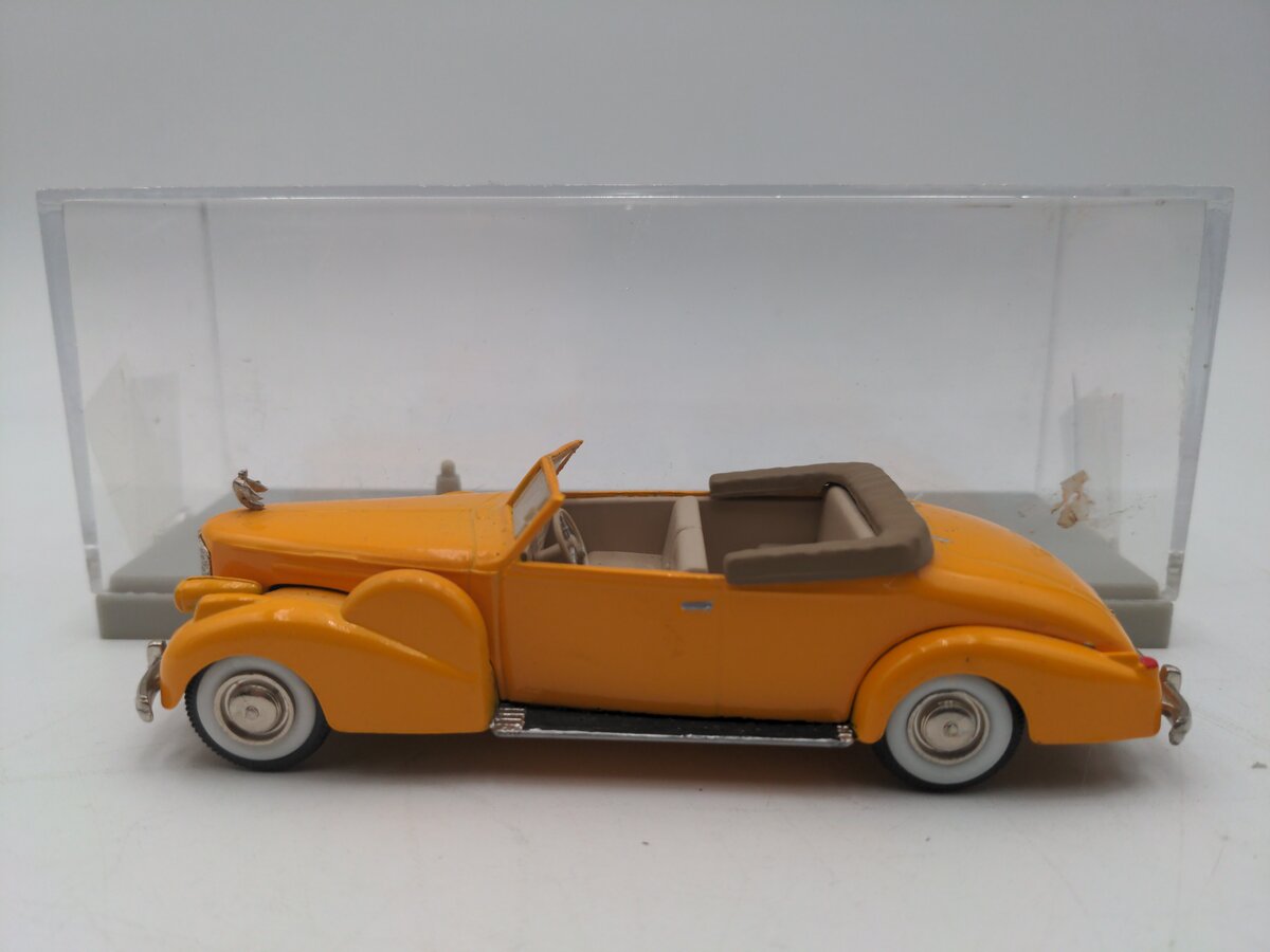 Rex Toys 1/43 Cadillac V16 1938-40 Yellow EX/Box