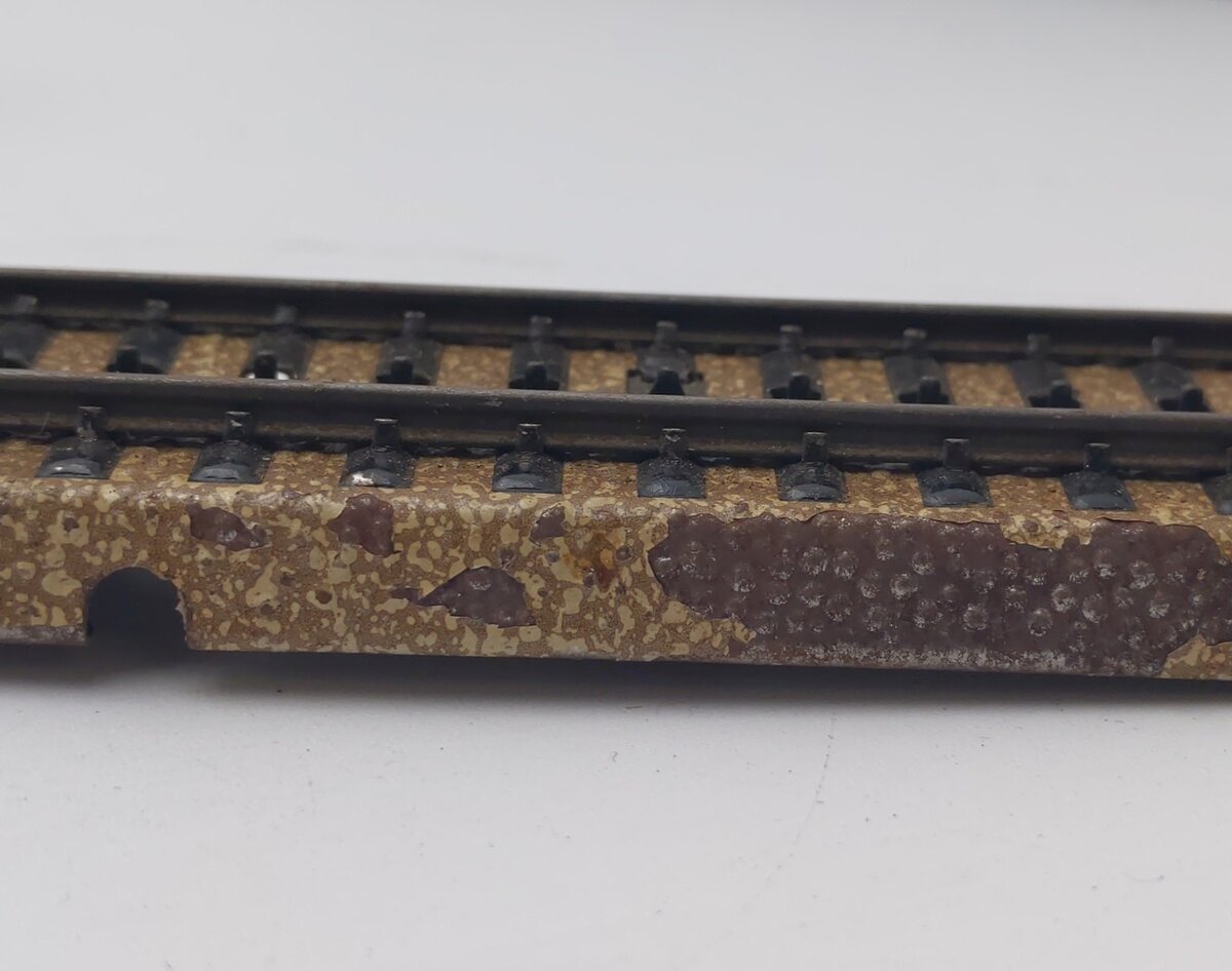 Marklin 5106 HO Scale Metal Straight Track (60)