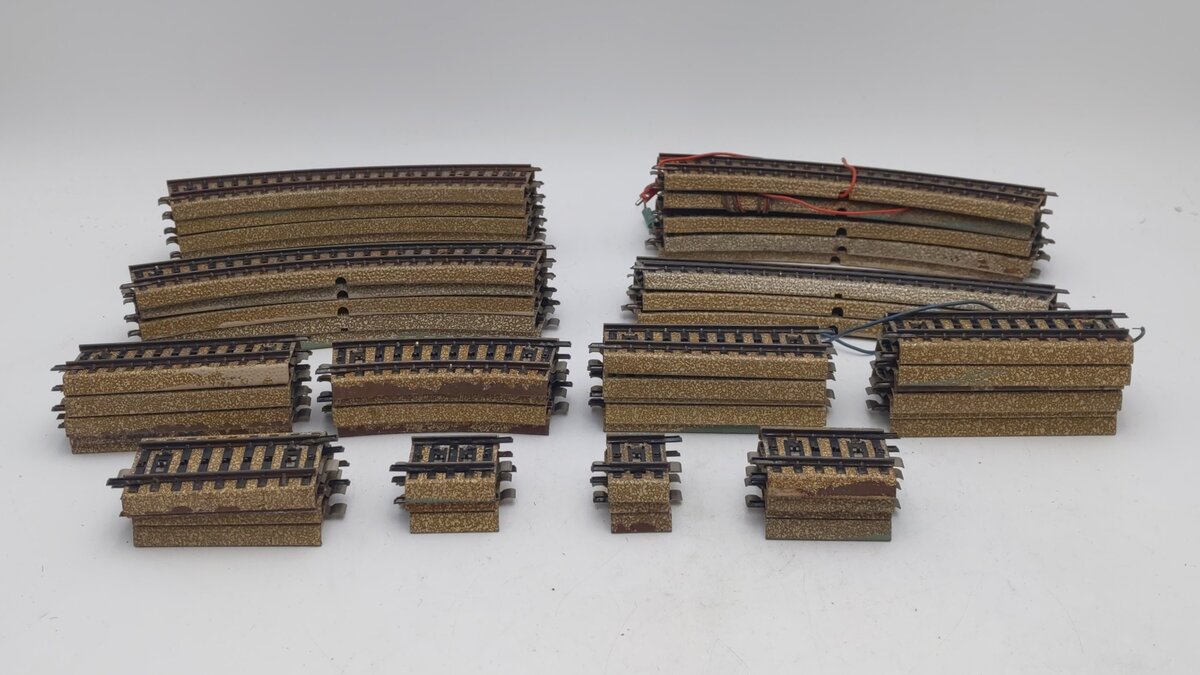 Marklin HO Scale M Track: 5100, 5206, 5101, 5107, 5129, 5108, 5109, 5110 [52]
