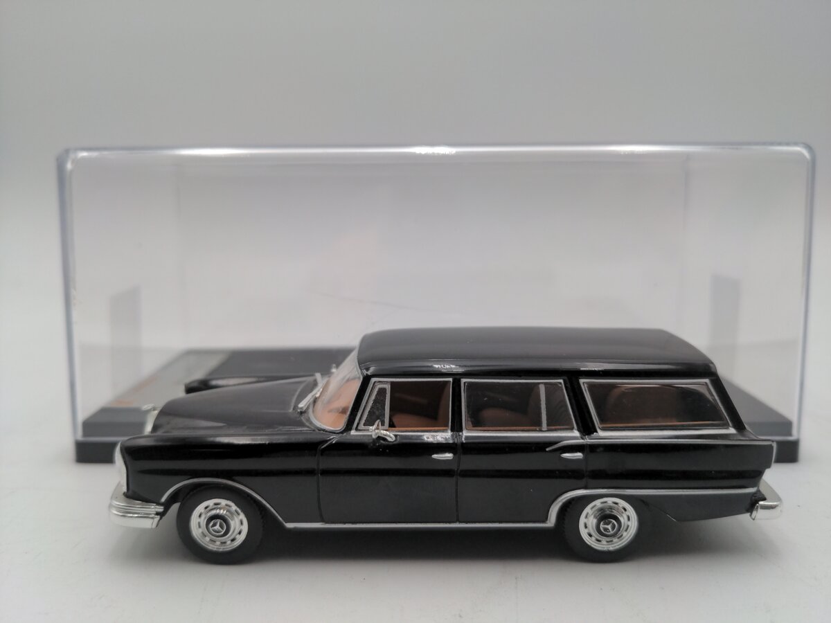 Premium X 230 1/43 Mercedes Benz Ponton Binz 230 1959 Station Wagon EX/Box