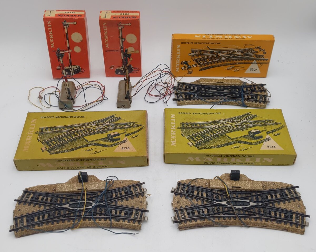 Marklin HO Scale Track Sections & Accessories: 7039, 7040, 5207, 5128, 5128 [5] EX/Box