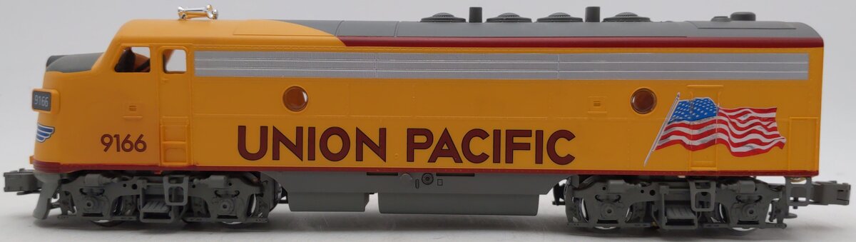 Menards O Gauge Non-Powered UNION PACIFIC F3 Diesel Locomotive #9166 EX