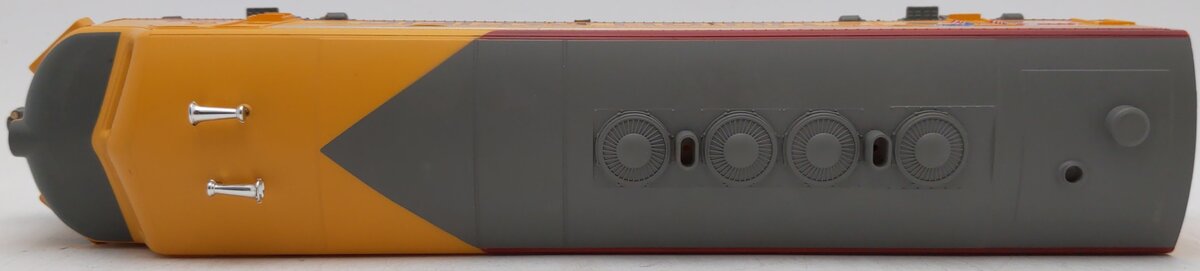 Menards O Gauge Non-Powered UNION PACIFIC F3 Diesel Locomotive #9166 EX