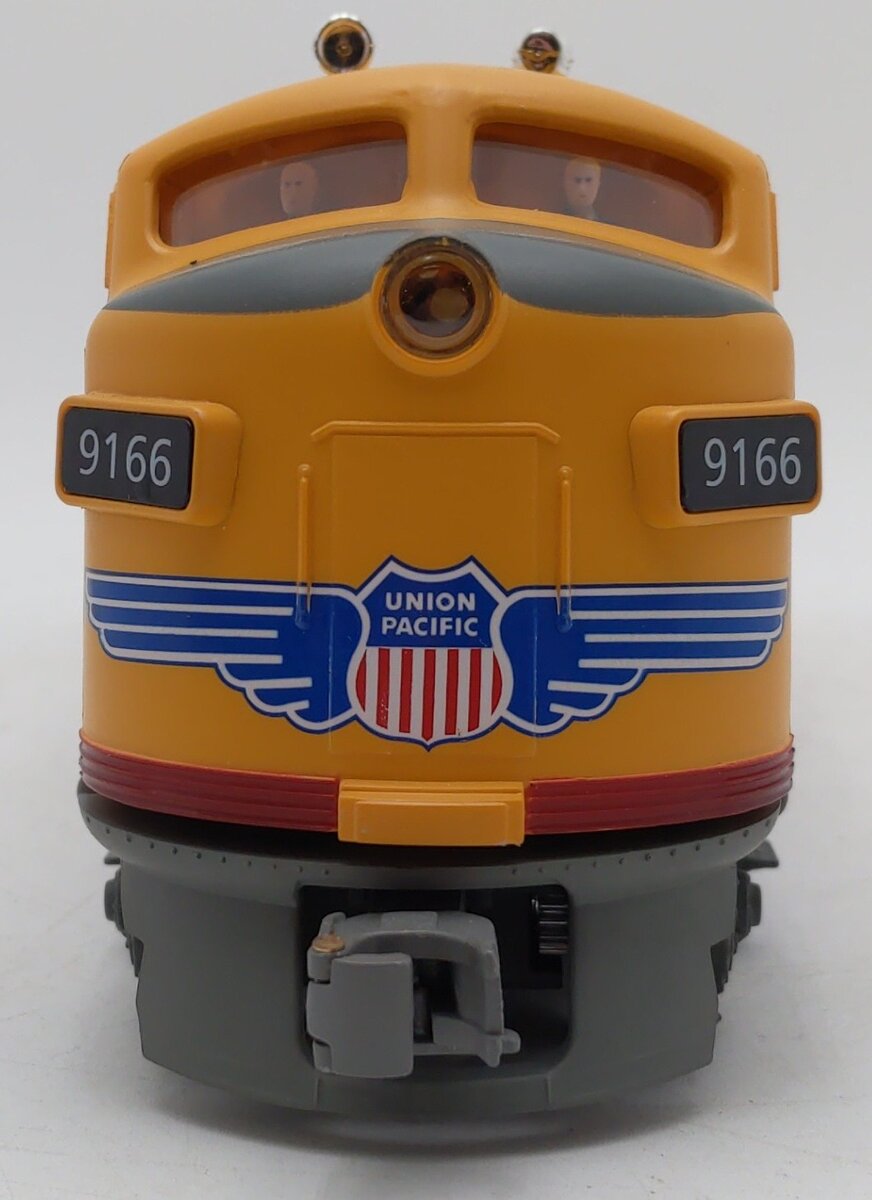 Menards O Gauge Non-Powered UNION PACIFIC F3 Diesel Locomotive #9166 EX