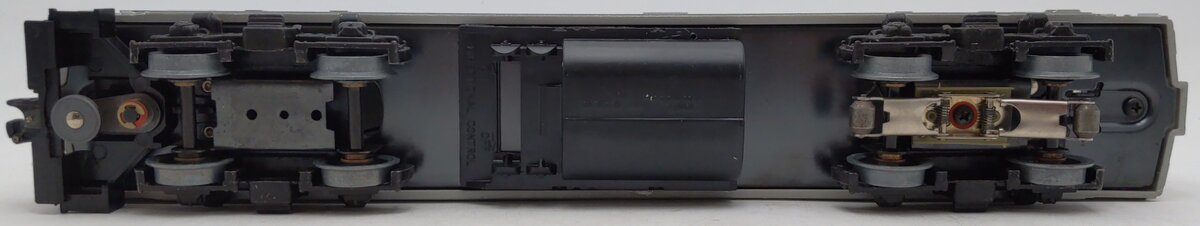 Lionel 6-8870 O Gauge Amtrak 90 RDC-1 Non-Powered Passenger #8870 VG/Box
