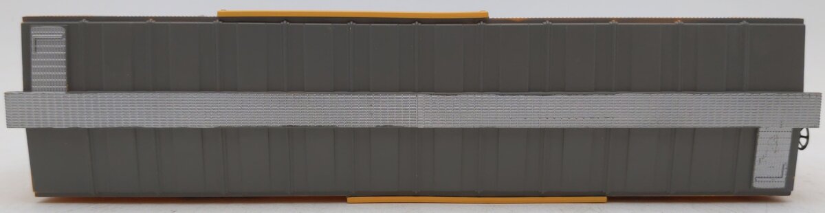 Menards O Gauge Union Pacific Box Car #8320 EX