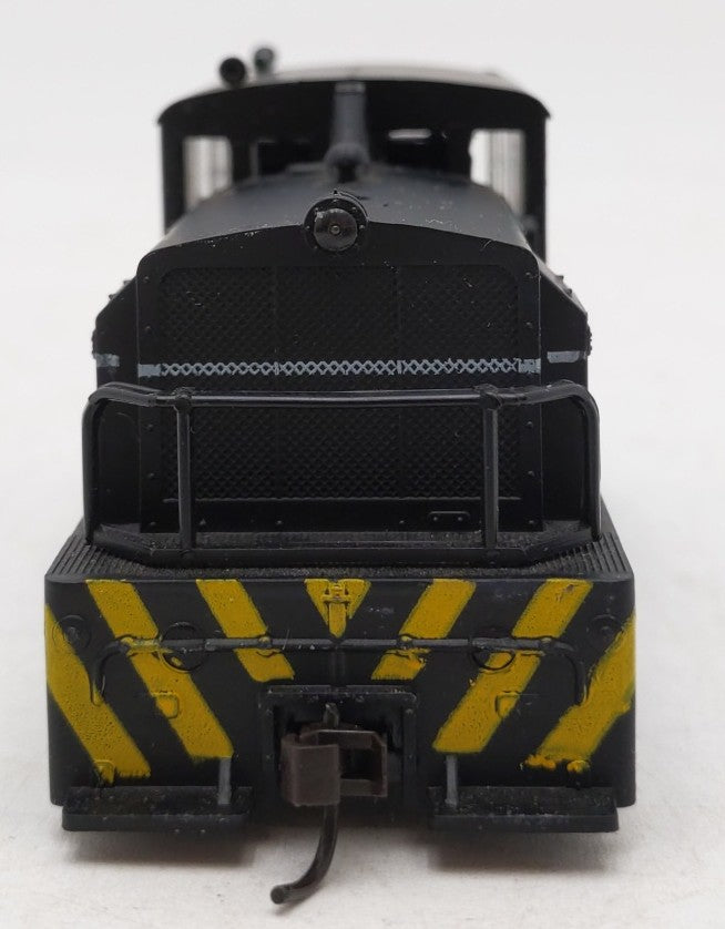 AHM 5001 Ho Scale Illinois Central #420 MDT Diesel Locomotive EX/Box
