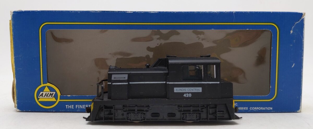 AHM 5001 Ho Scale Illinois Central #420 MDT Diesel Locomotive EX/Box