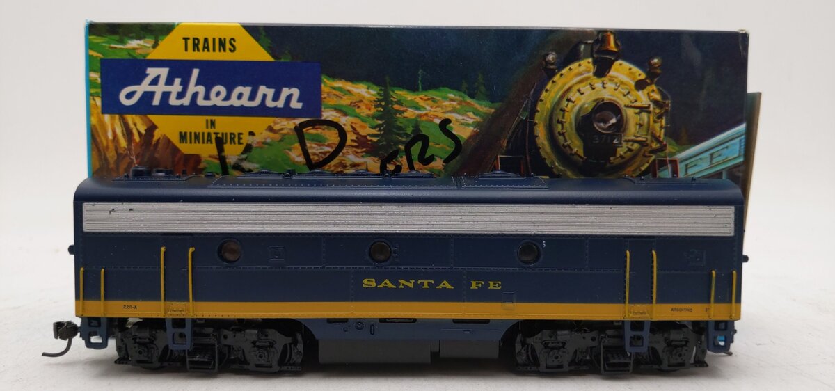 Athearn 3004 HO Santa Fe F7B Non-Powered Diesel Locomotive LN/Box