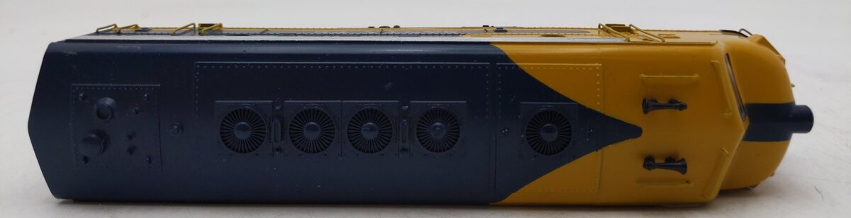 Athearn 3103 HO Santa Fe F7A Powered Diesel Locomotive #271C EX
