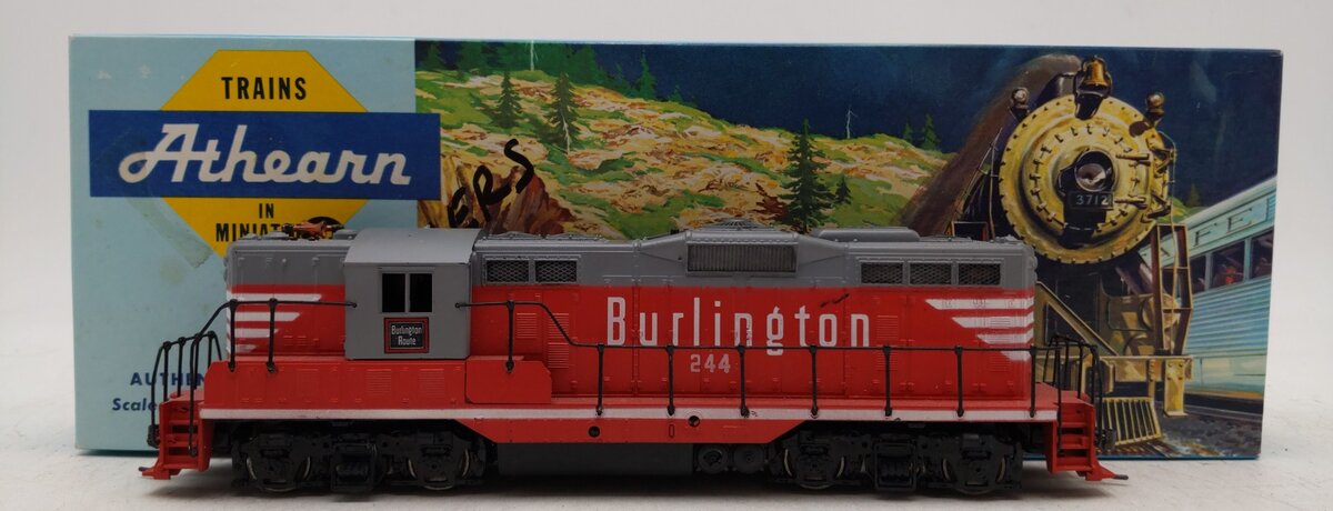 Athearn 3151 HO Chicago Burlington & Quincy GP9 Diesel Locomotive #244-Weathered EX/Box
