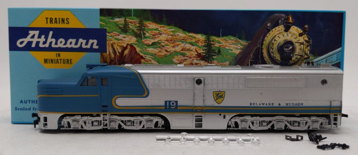 Athearn 3328 Delaware & Hudson PA-1 Dummy Diesel Locomotive #19 EX/Box