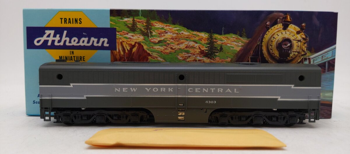 Athearn 3363 HO New York Central PB-1 Dummy Diesel Locomotive #4303 LN/Box