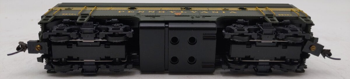 Athearn 3008 HO Pennsylvania Freight F7B Dummy Diesel Locomotive #9832B LN/Box