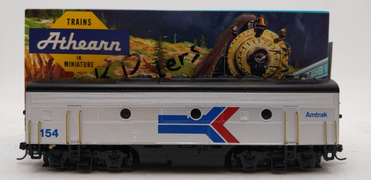 Athearn 3034 HO Amtrak F-7B Dummy Diesel Locomotive #154 LN/Box