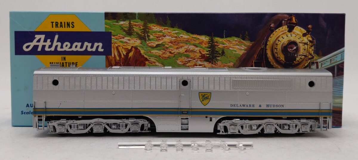 Athearn 3368 HO Delaware & Hudson PB-1 Non-Powered Dummy Locomotive EX/Box