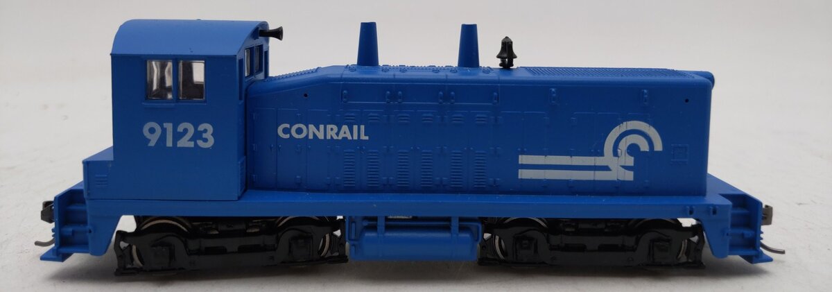 Athearn 4010 HO Scale Conrail Diesel Locomotive #9123 LN/Box