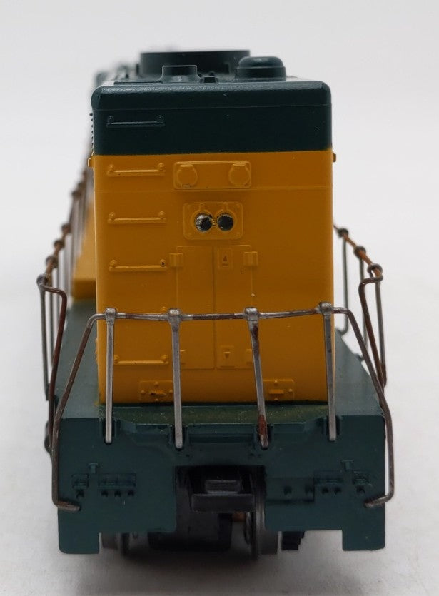 Athearn 4102 HO Scale Chicago & North Western SDP40 Diesel Locomotive #936 EX