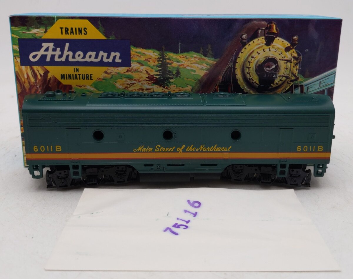 Athearn 3030 HO Northern Pacific F7B Dummy Diesel Locomotive #6011B EX/Box