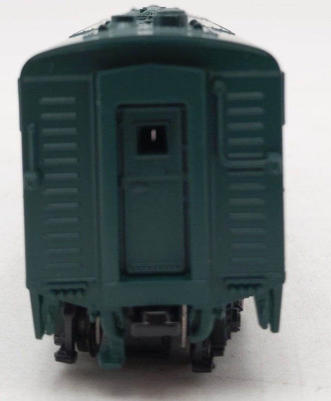Athearn 3030 HO Northern Pacific F7B Dummy Diesel Locomotive #6011B EX/Box
