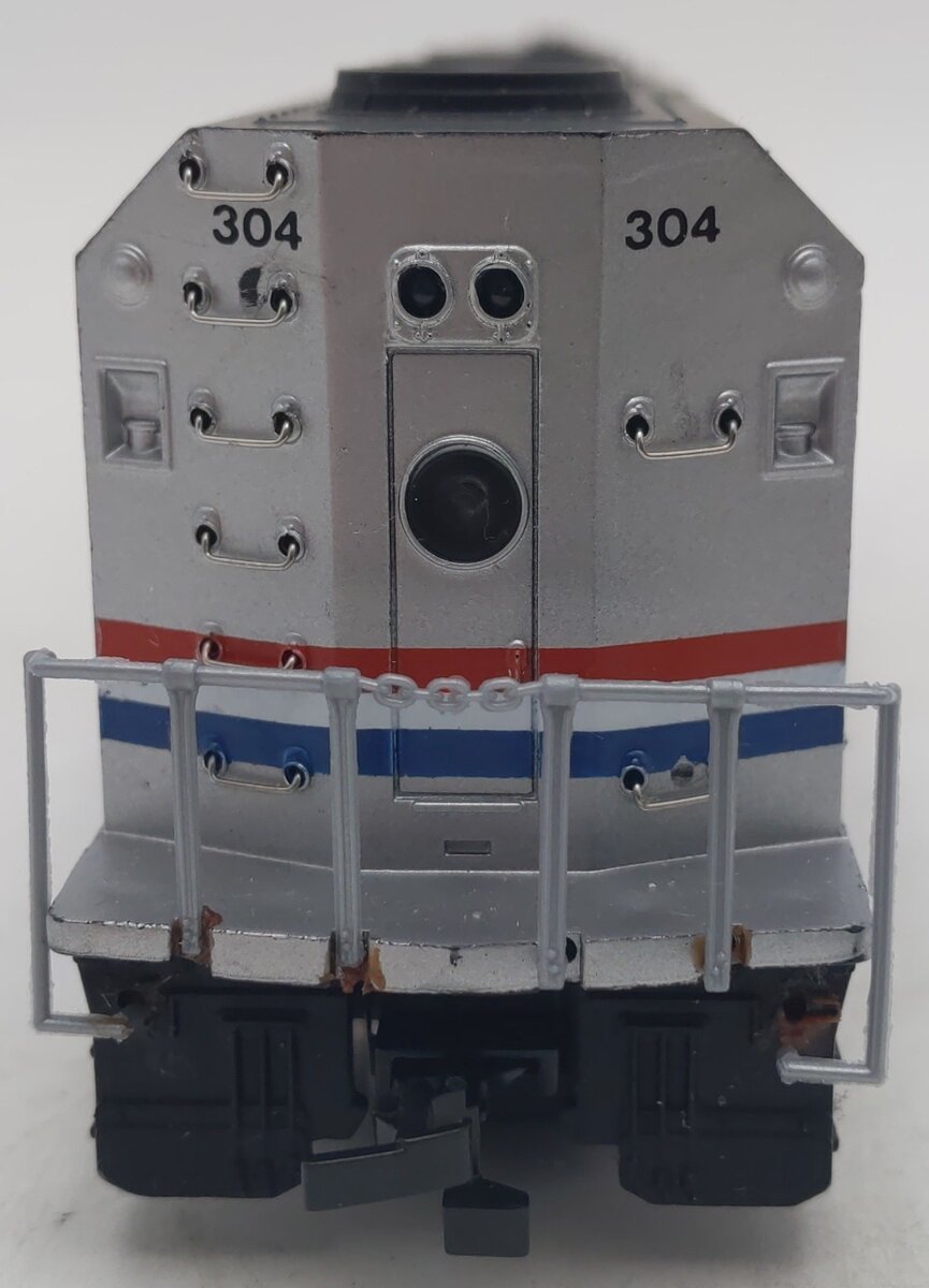 Bachmann 87006 HO Scale Amtrak F40PH Phase III Diesel Locomotive #304 EX/Box