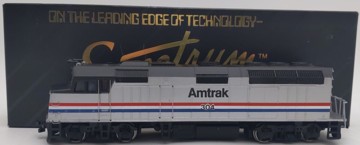 Bachmann 87006 HO Scale Amtrak F40PH Phase III Diesel Locomotive #304 EX/Box