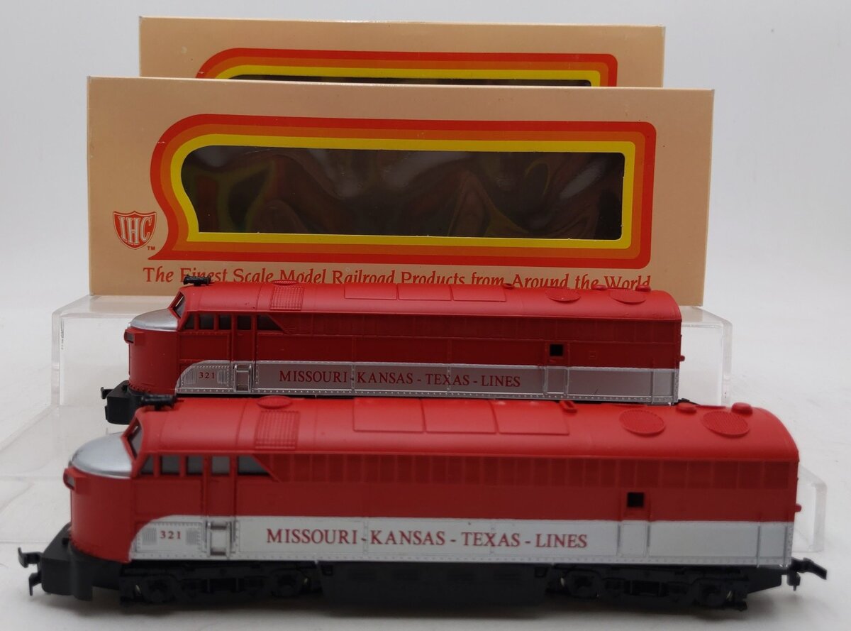 IHC M393/M593 HO Missouri Kansas & Texas FM Powered/Dummy Diesel Locomotive #321 EX/Box