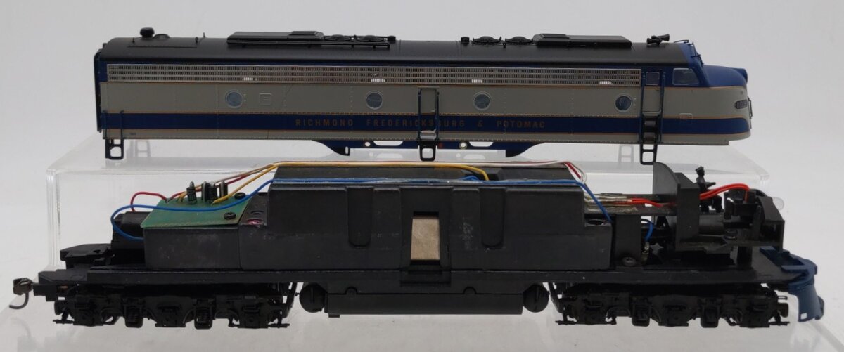 Proto 2000 8196 HO Scale RF&P E8/9 Diesel Locomotive #1009 LN/Box