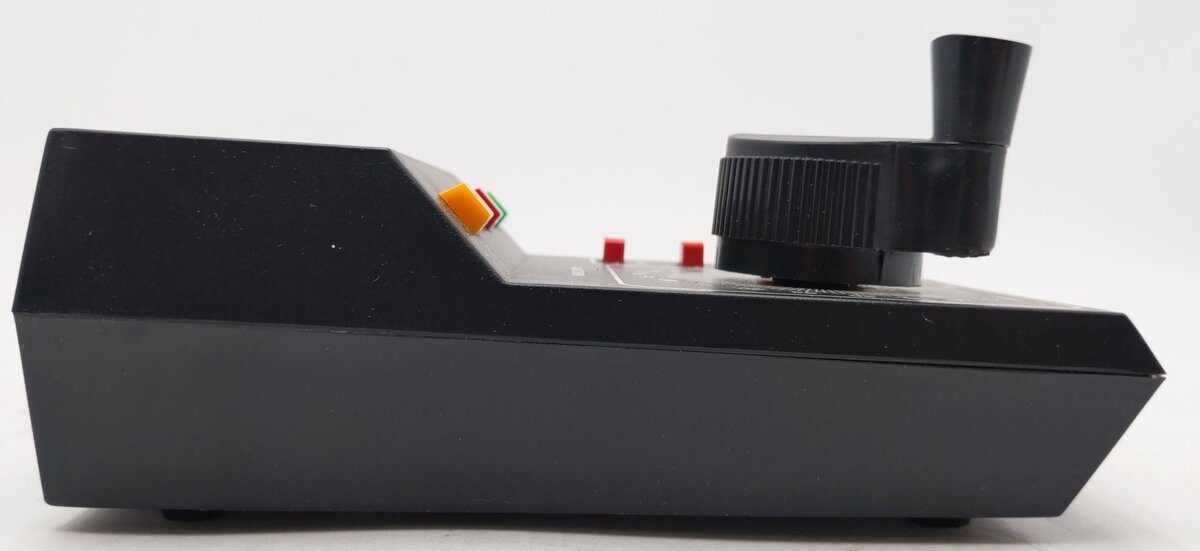 MRC 2500 HO Loco-Motion Tech II Model Train Control EX/Box