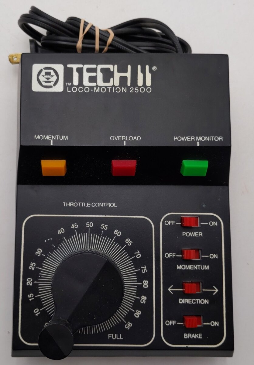 MRC 2500 HO Loco-Motion Tech II Model Train Control EX/Box