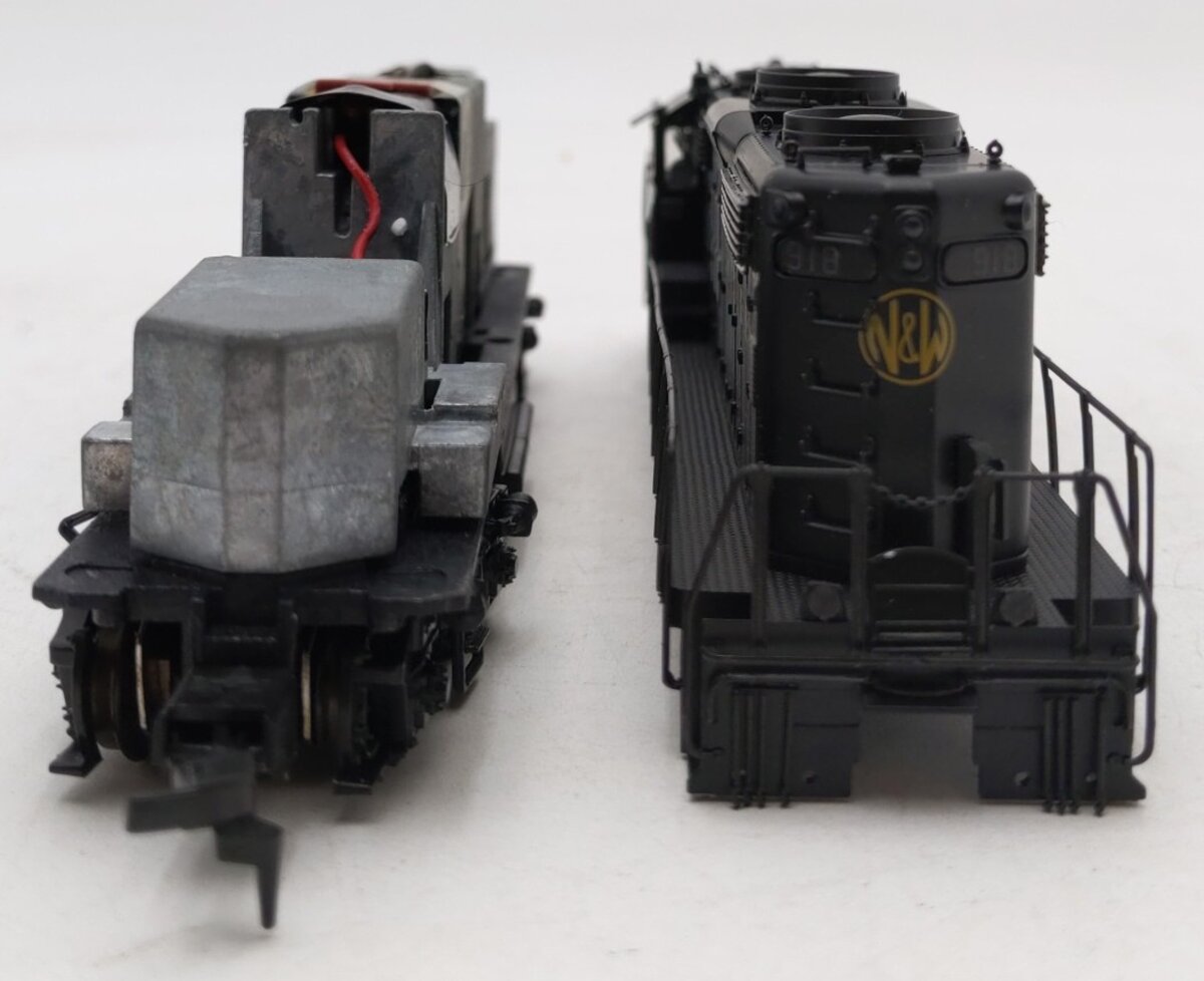 Proto 2000 8147 HO Scale Norfolk & Western Locomotive with Dynamic Brakes LN/Box