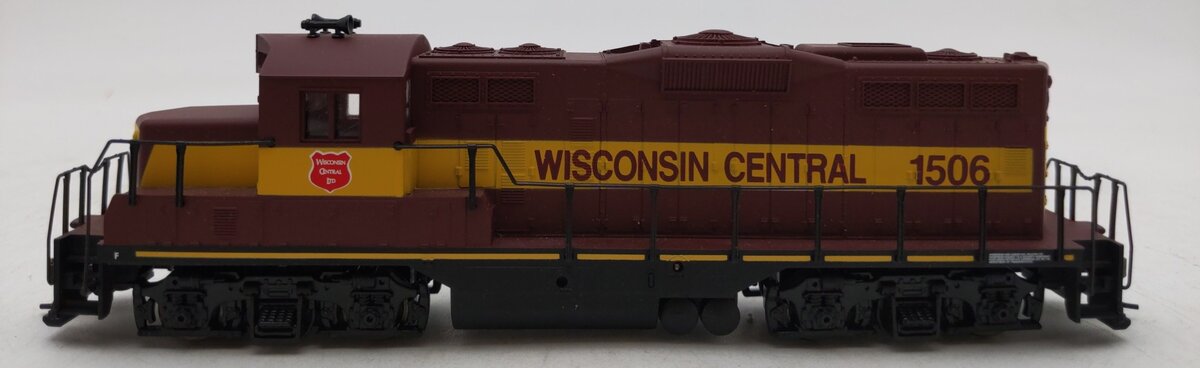 Walthers 931-118 HO Scale GP9M Wisconsin Central Diesel Locomotive #1503 LN