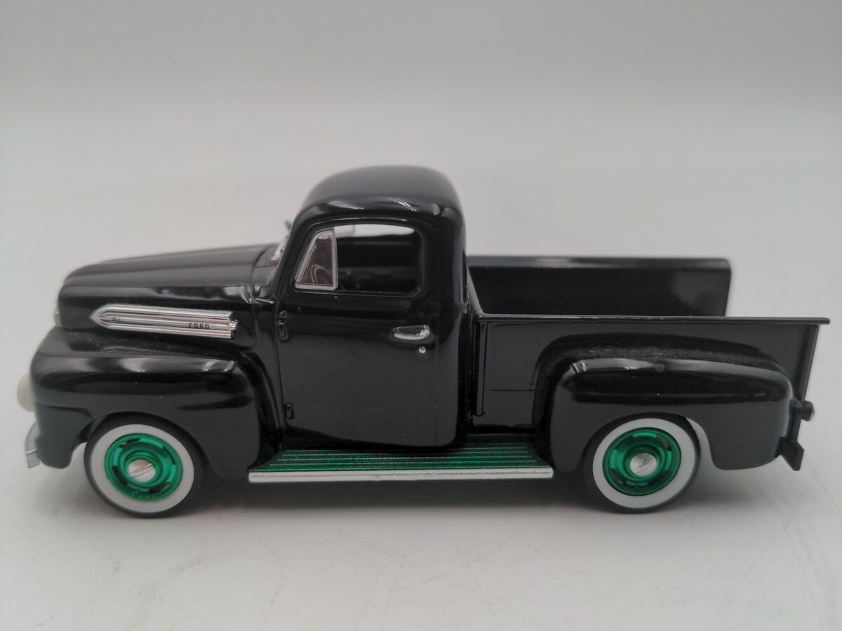 Greenlight Collectibles 1/43 1951 Ford F-1 Green And Black Truck VG