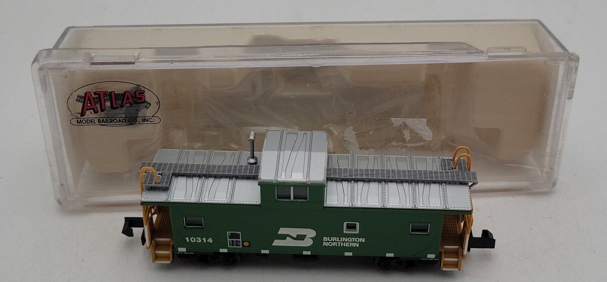 Atlas 43054 N Burlington Northern International Standard Cupola Caboose #10314
