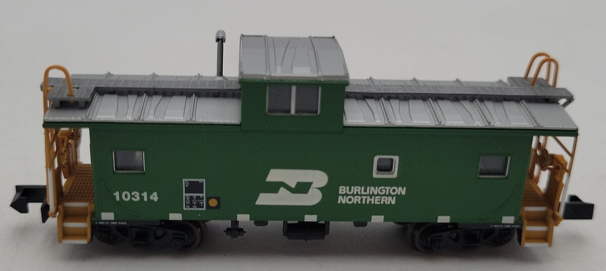 Atlas 43054 N Burlington Northern International Standard Cupola Caboose #10314