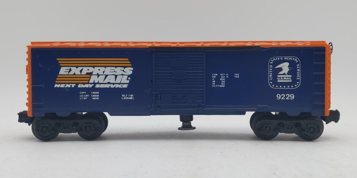 Lionel 6-9229 O Gauge Operating USPS Express Mail Boxcar EX